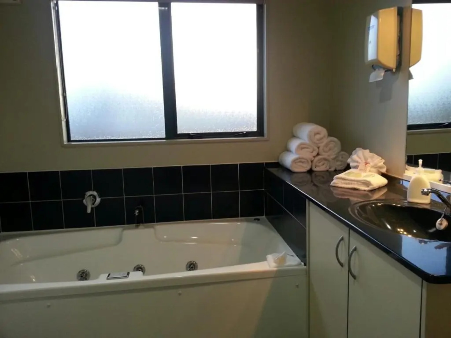 ASURE Albert Park Motor Lodge