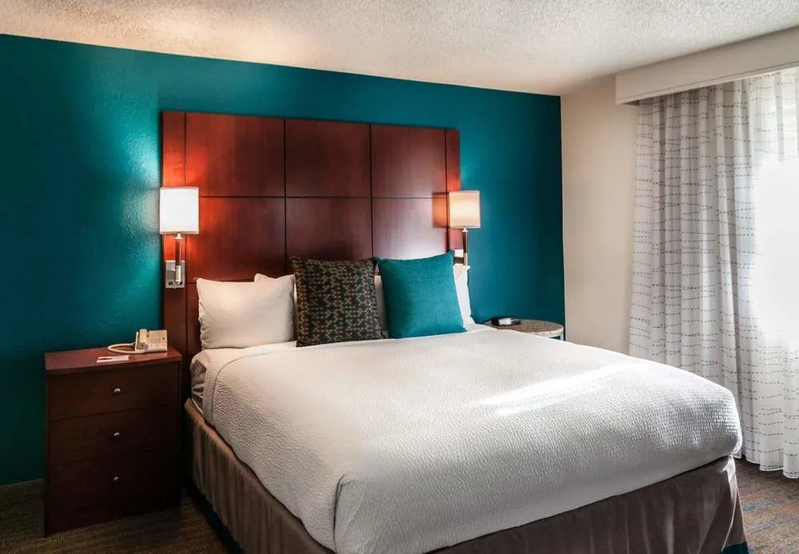 Staybridge Suites Oxnard - River Ridge