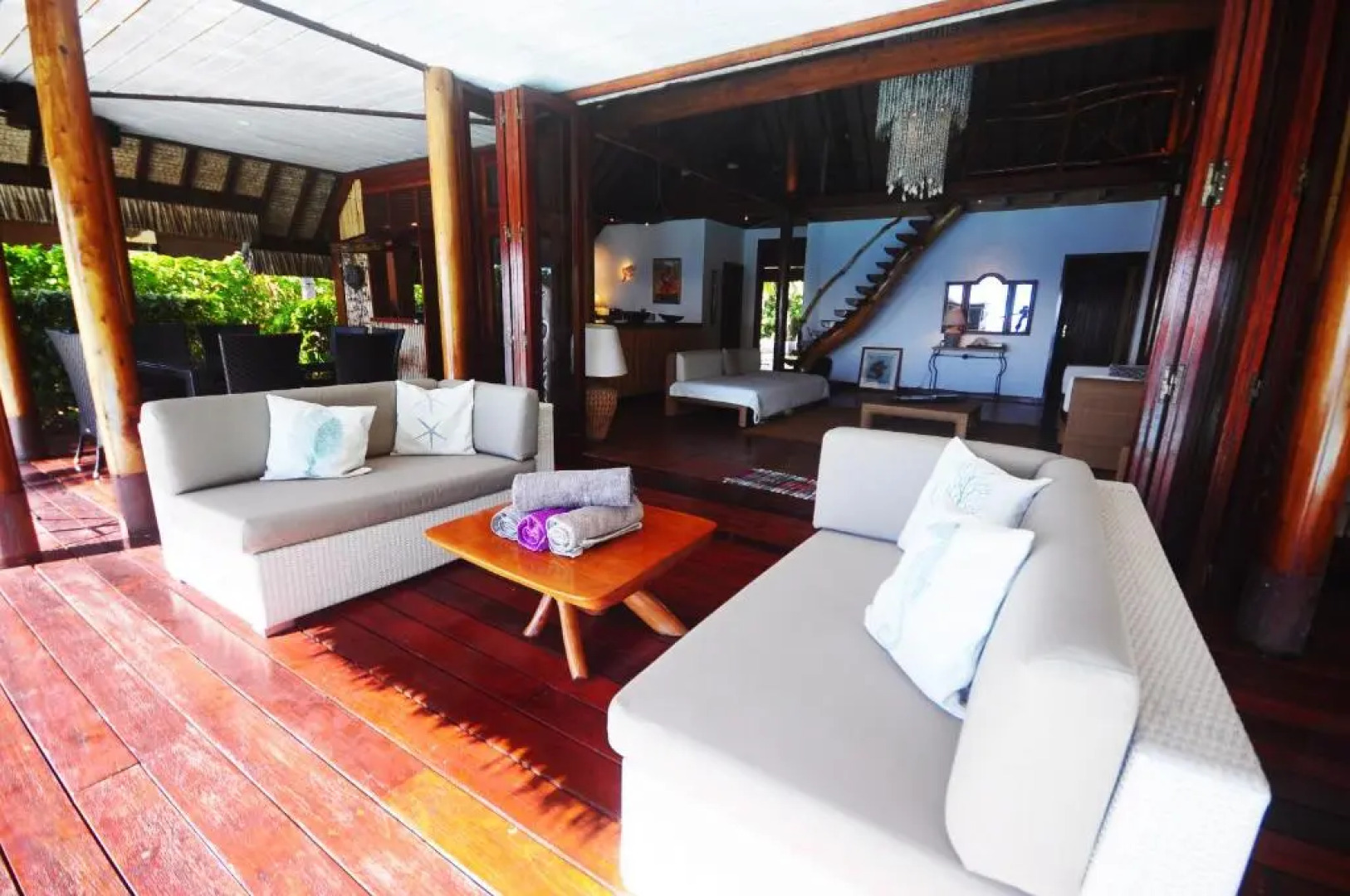 #1 Beach Villa Bliss by TAHITI VILLAS
