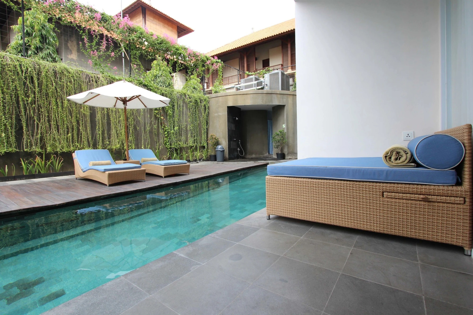 Ossotel Legian Bali