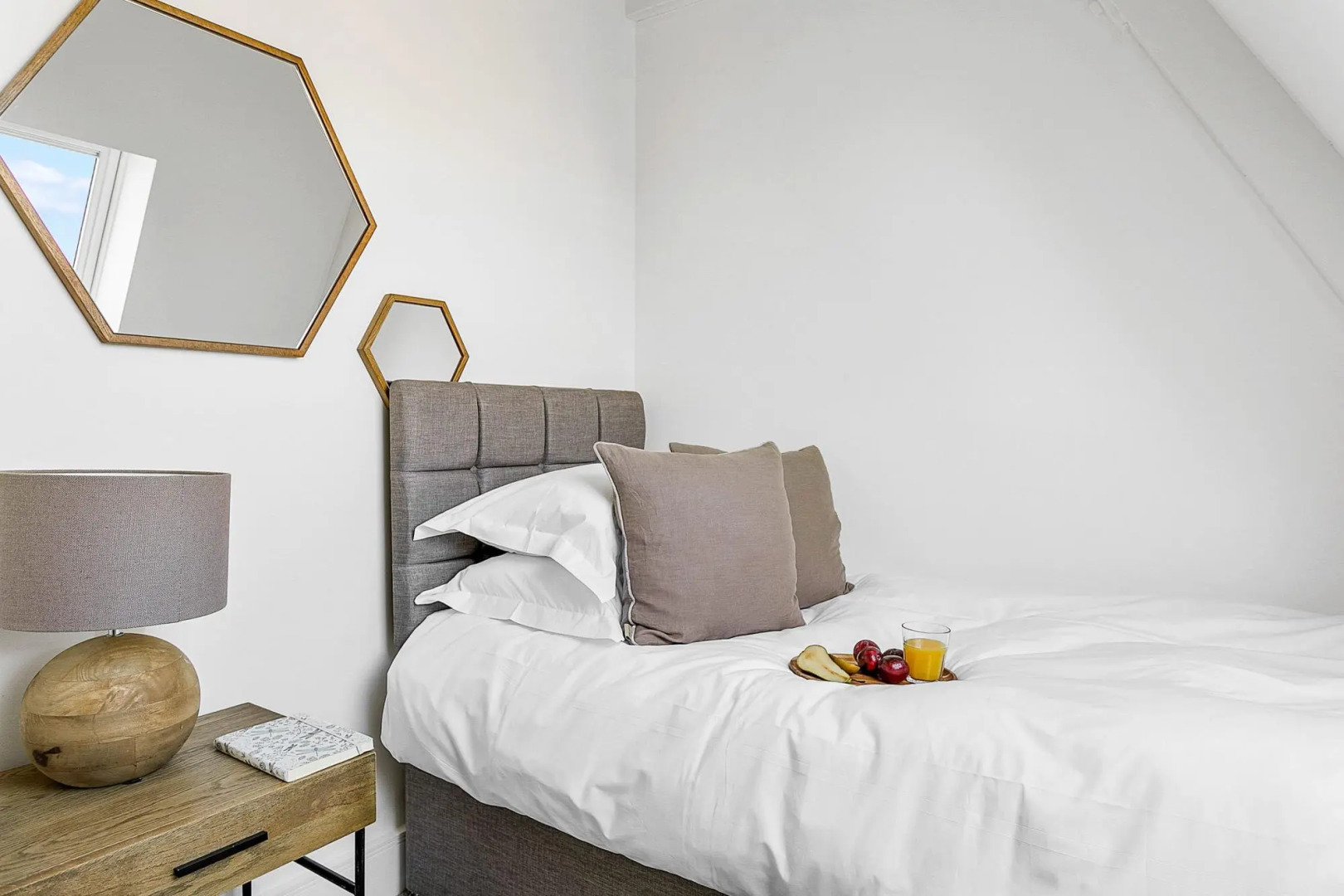 The Penthouse - With 360 Private Terrace Views of the Cathedral and Exeter City