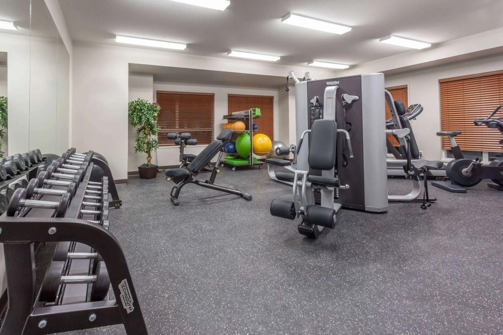 Microtel Inn & Suites by Wyndham Oyster Bay