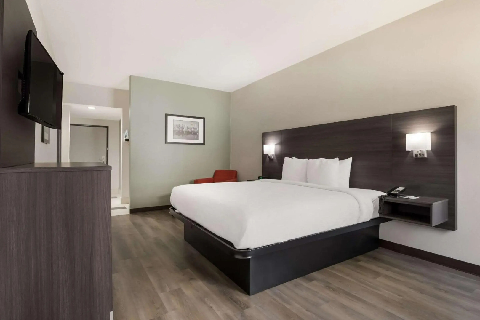 Quality Suites Tulsa I-44