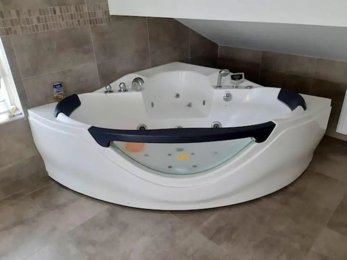 Villa with 3 Bedrooms in Waterloo, with Furnished Terrace And Wifi