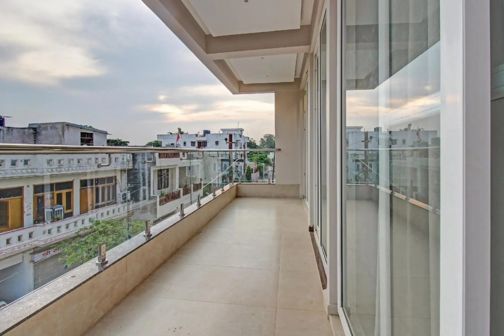 Townhouse OAK VS Shivanya