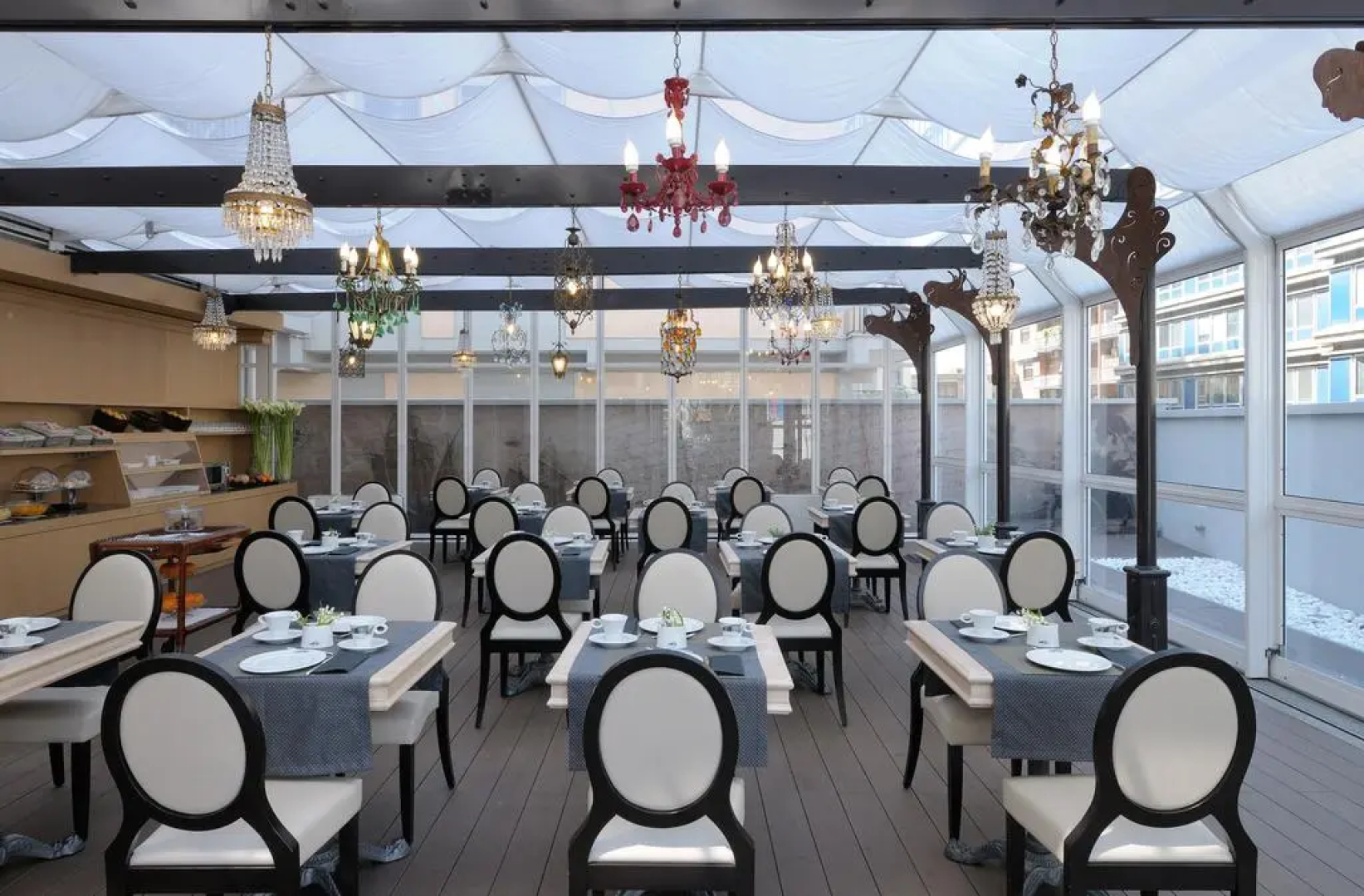 Hotel Caravel