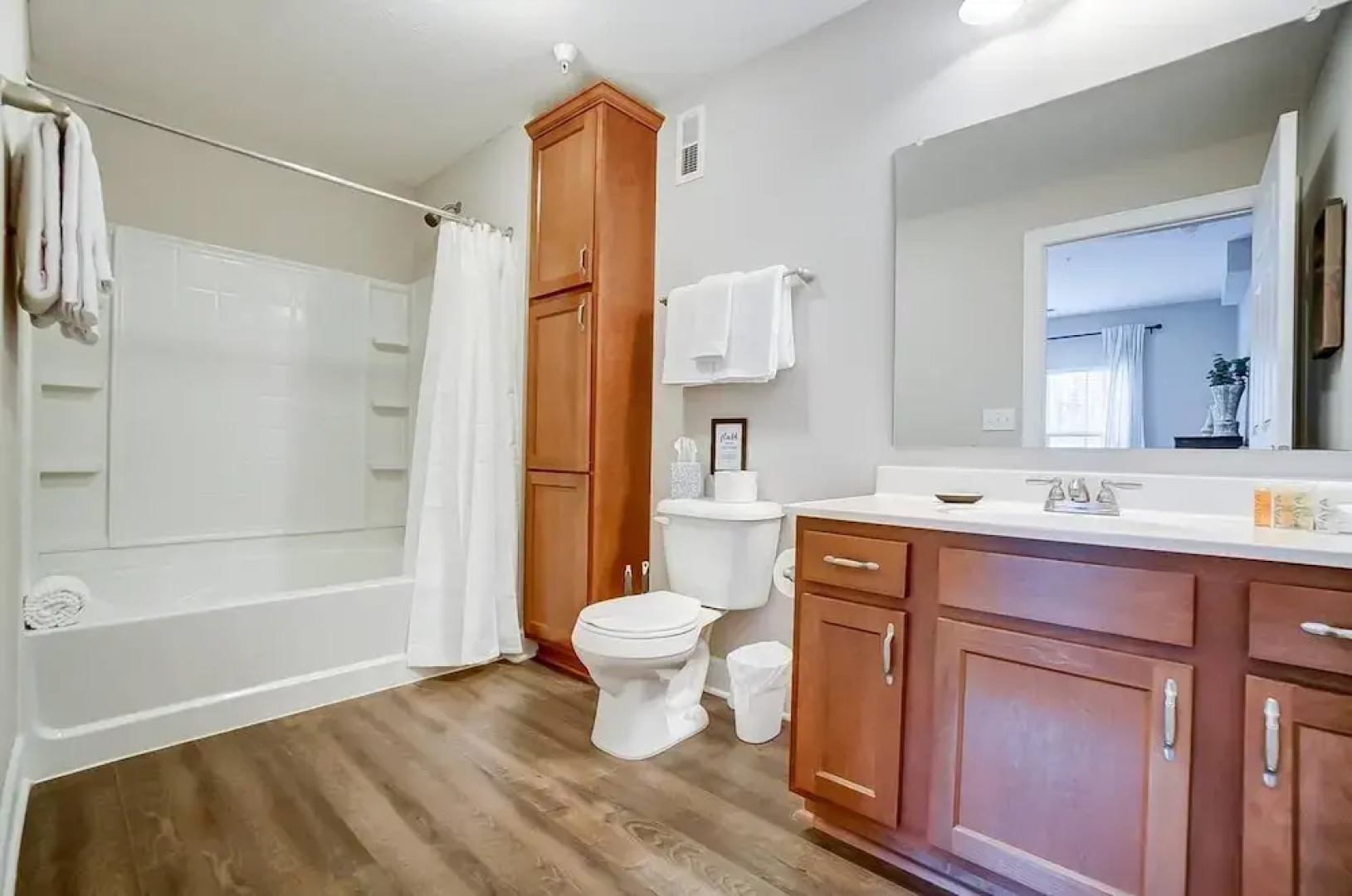 Polaris Luxury 2BR WFH Ready Pet Friendly