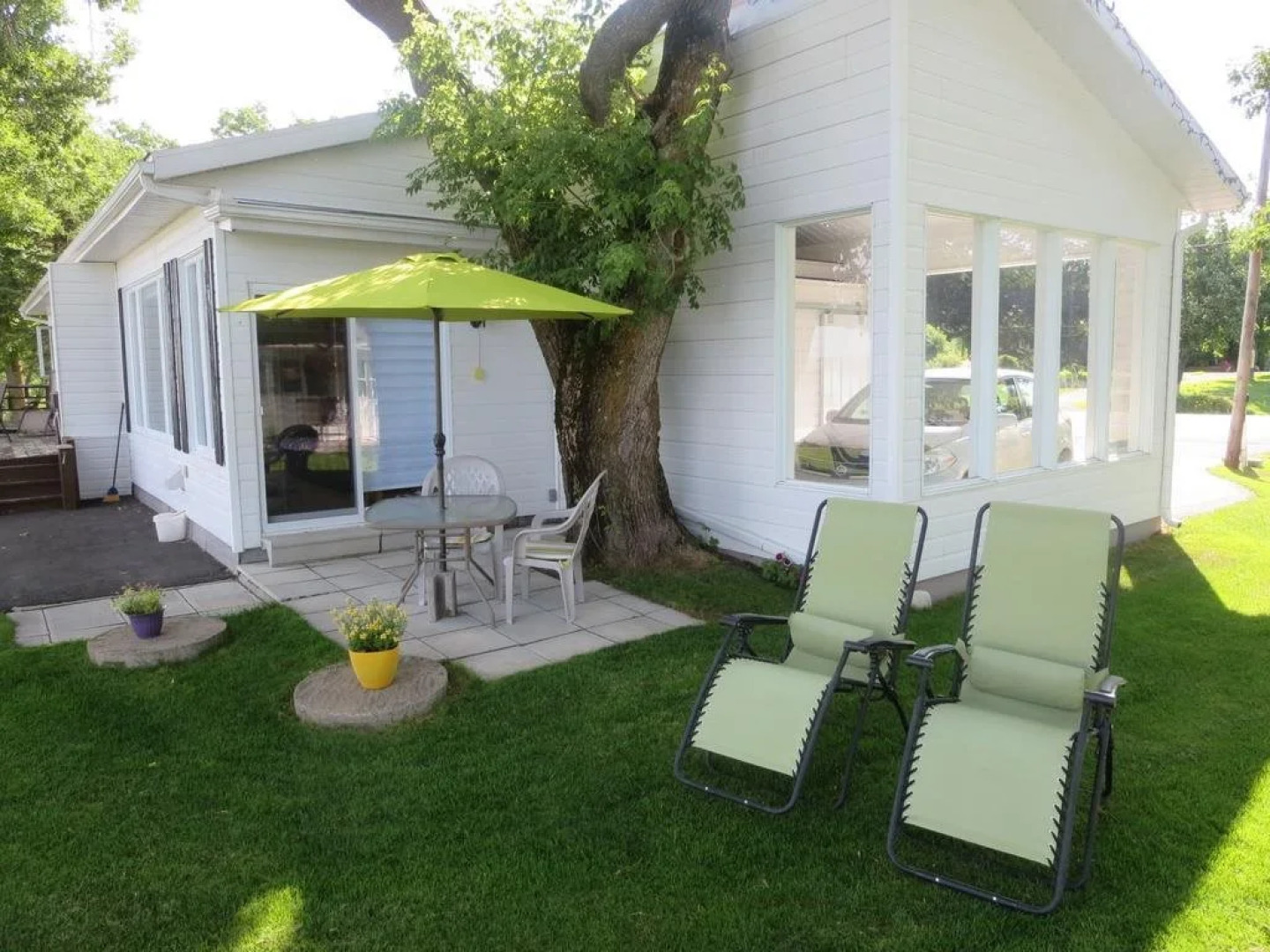 Le Repos De L'Inukshuk