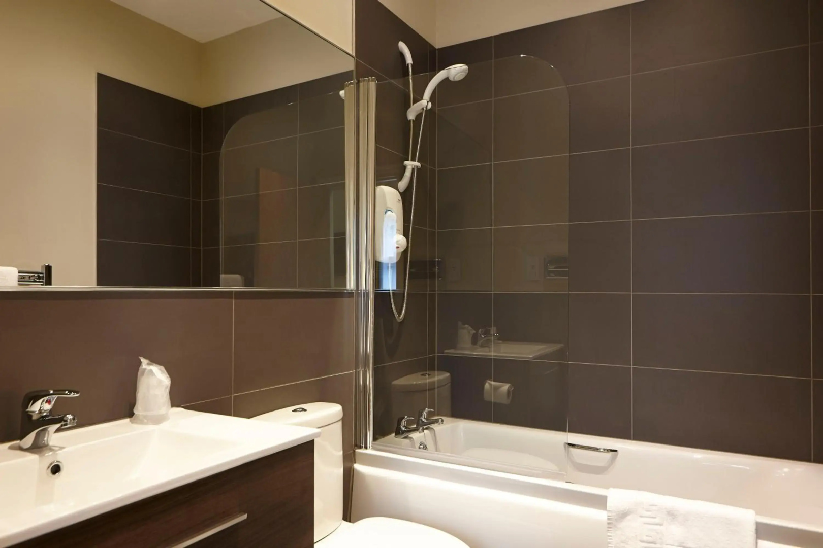 Linton Lodge Hotel, BW Signature Collection
