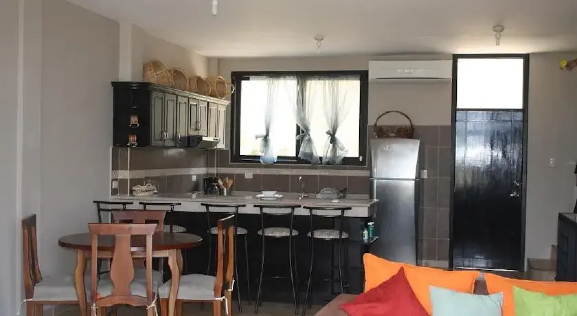 Vistazul Beachfront Condos