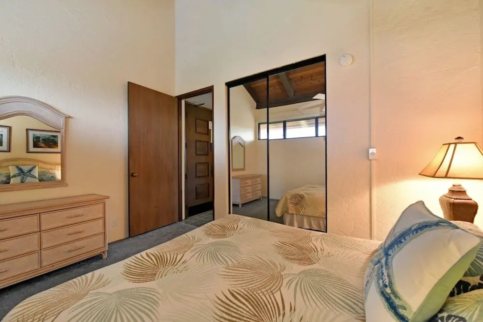 Papakea #d402 3 Bedroom Condo by RedAwning