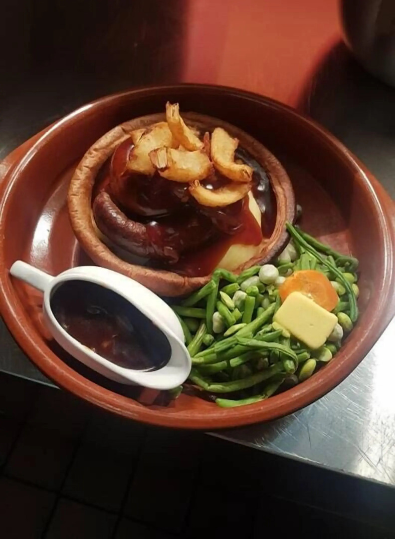 The Crown Inn - By Blunt Bars