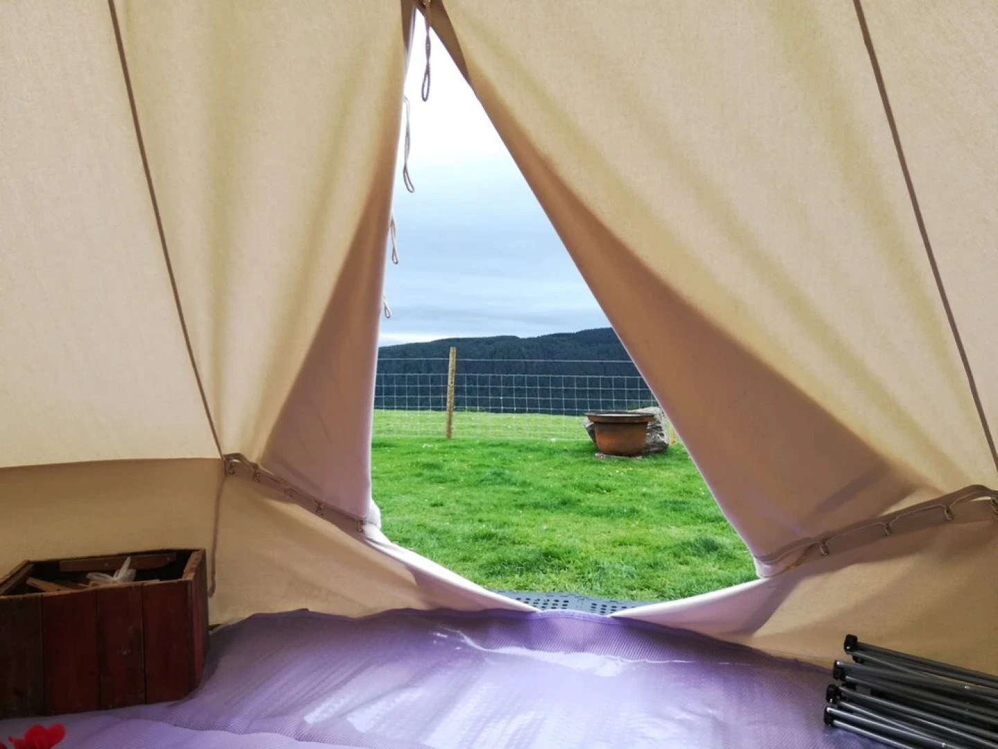 Beautiful 4-bed Wigwam Yurt in Tynygraig