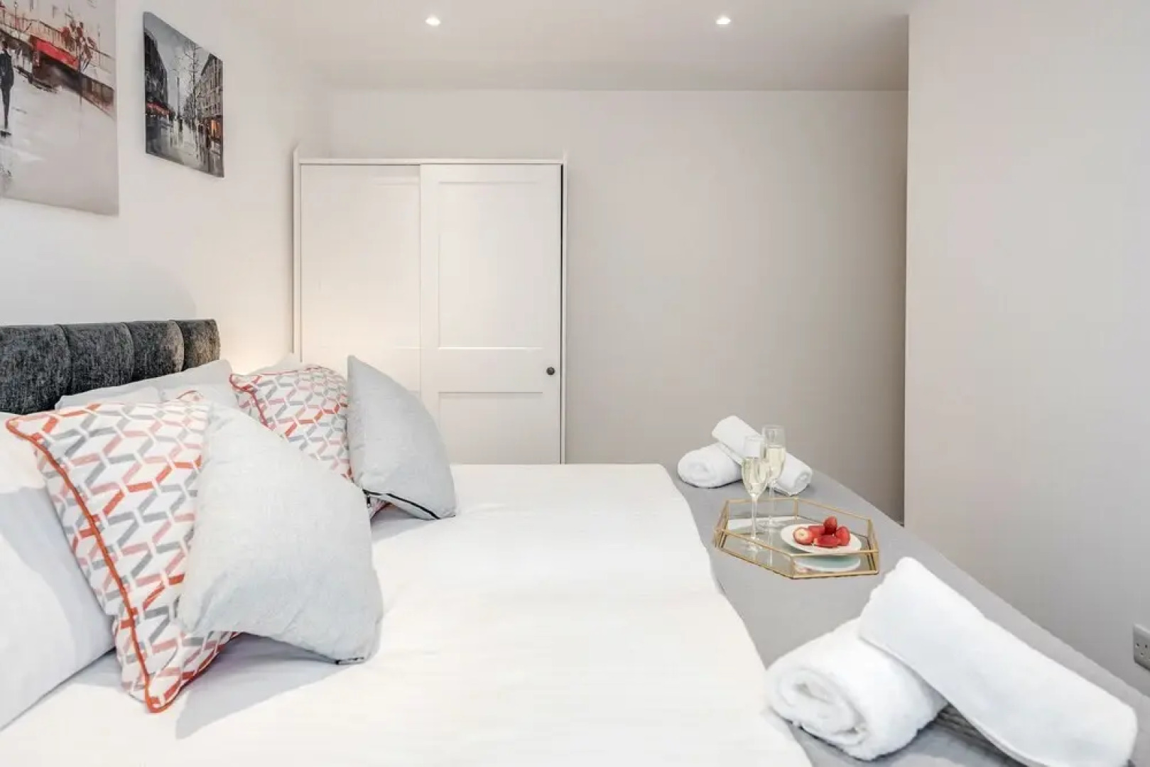 Watford Central Apartment - Modernview Serviced Accommodation