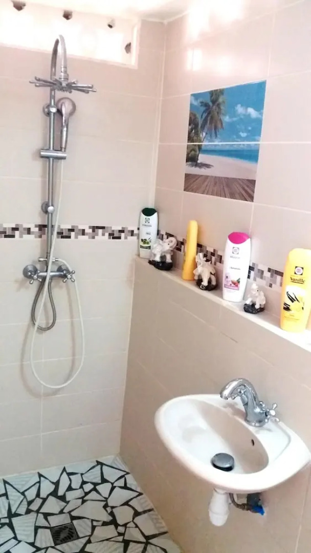 Studio in Bouillante, With Enclosed Garden and Wifi