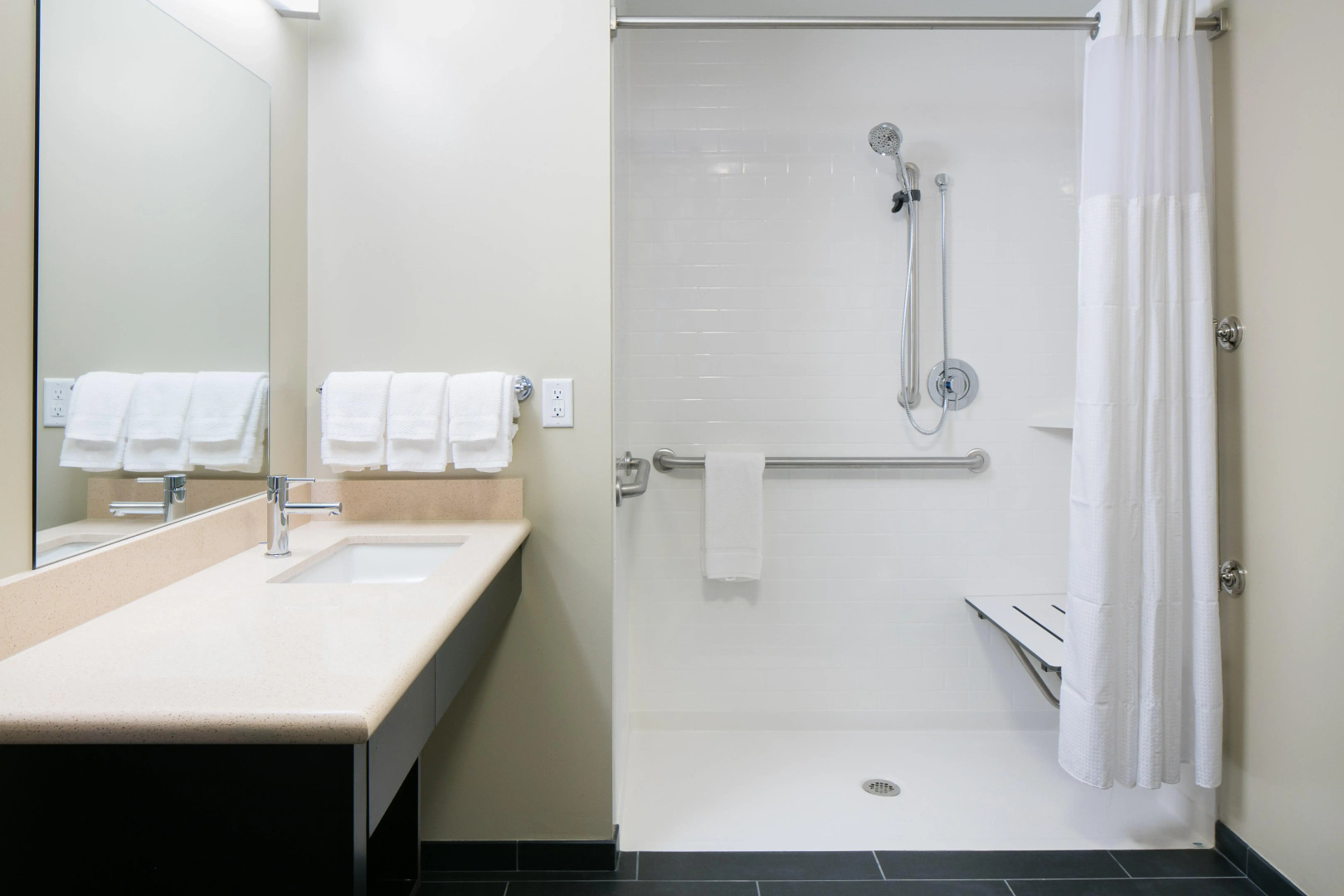 Staybridge Suites Des Moines Downtown by IHG