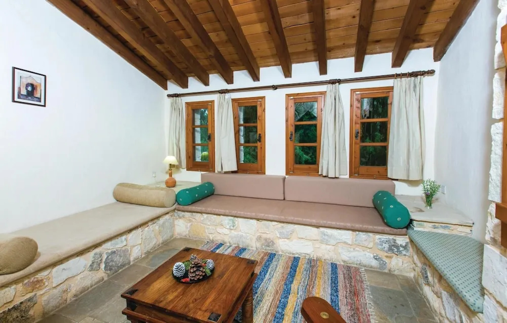 Beautiful Home in Miliou Paphos with Hot Tub, Sauna & 3 Bedrooms