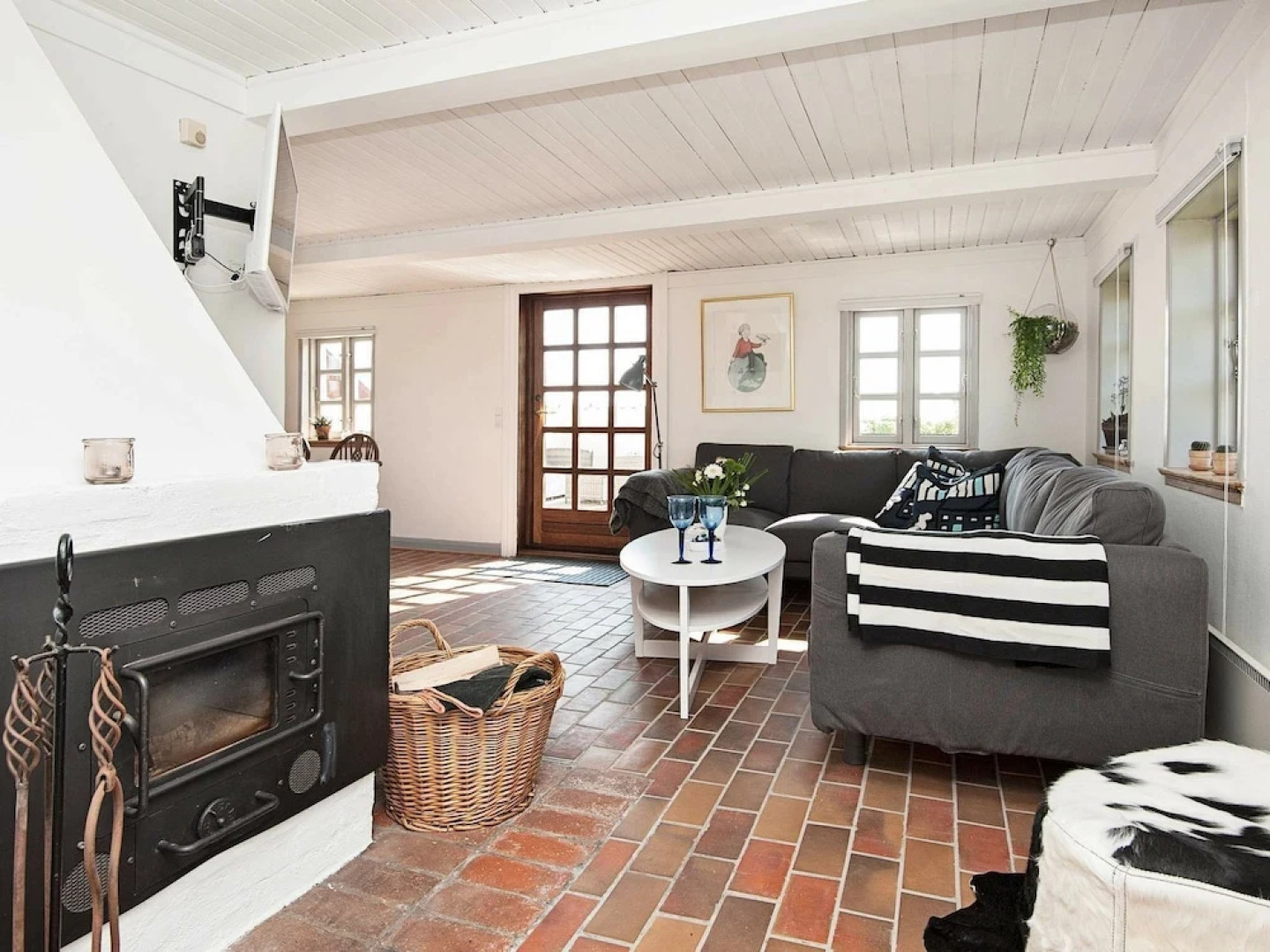 Rustic Holiday Home in Juelsminde with Terrace