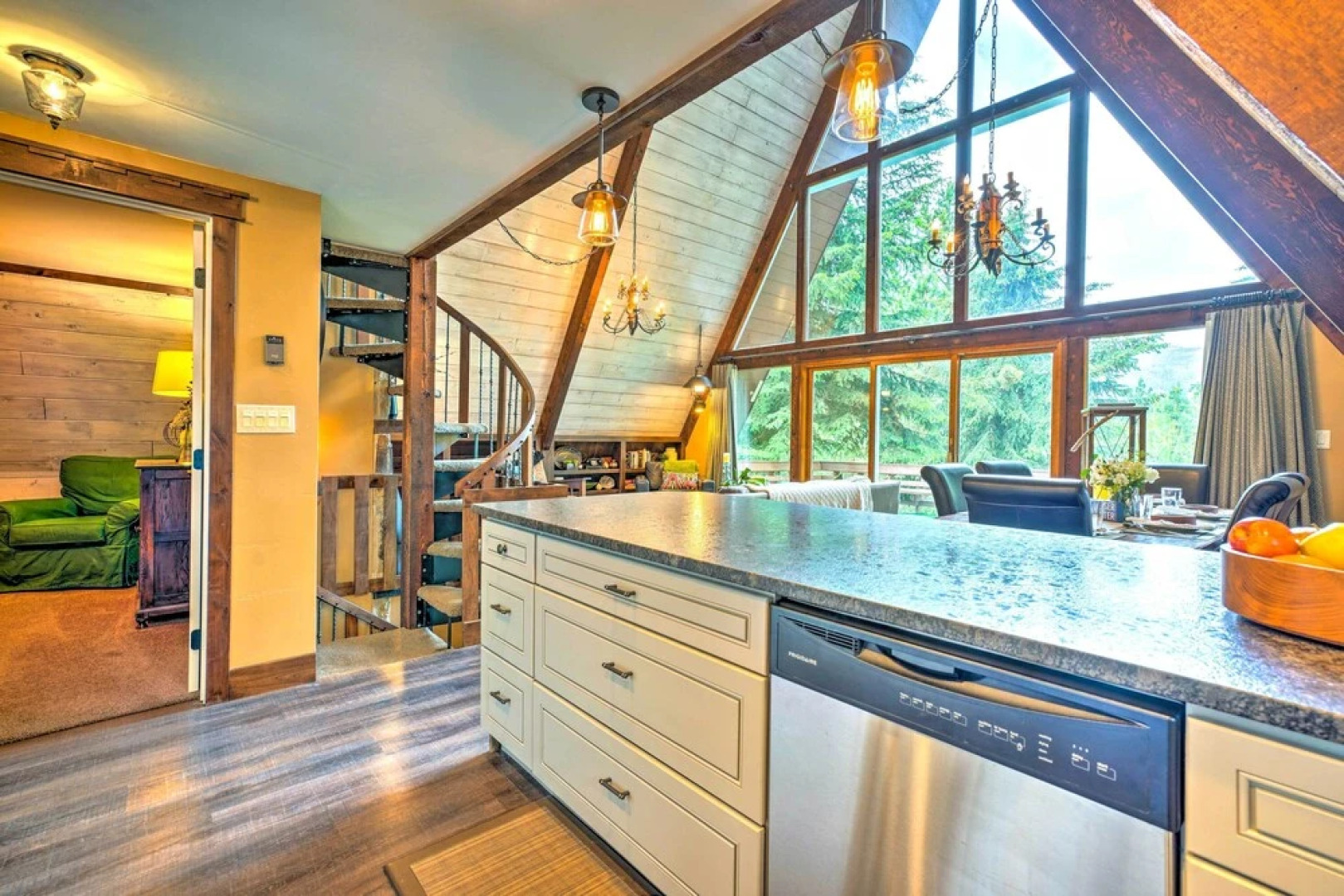 Cascade A-frame Cabin w/ Lake Views!