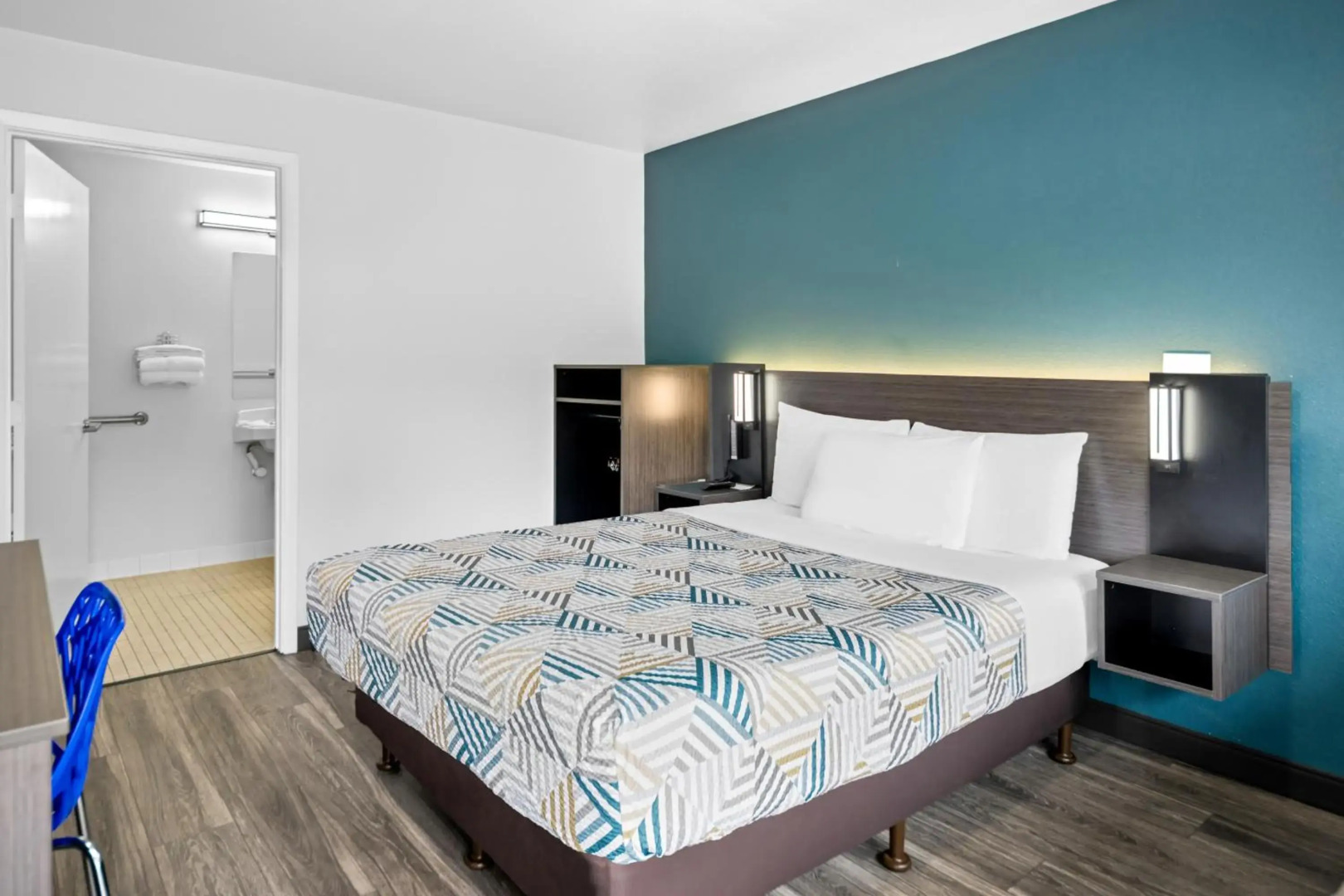 Motel 6 Monterey, CA