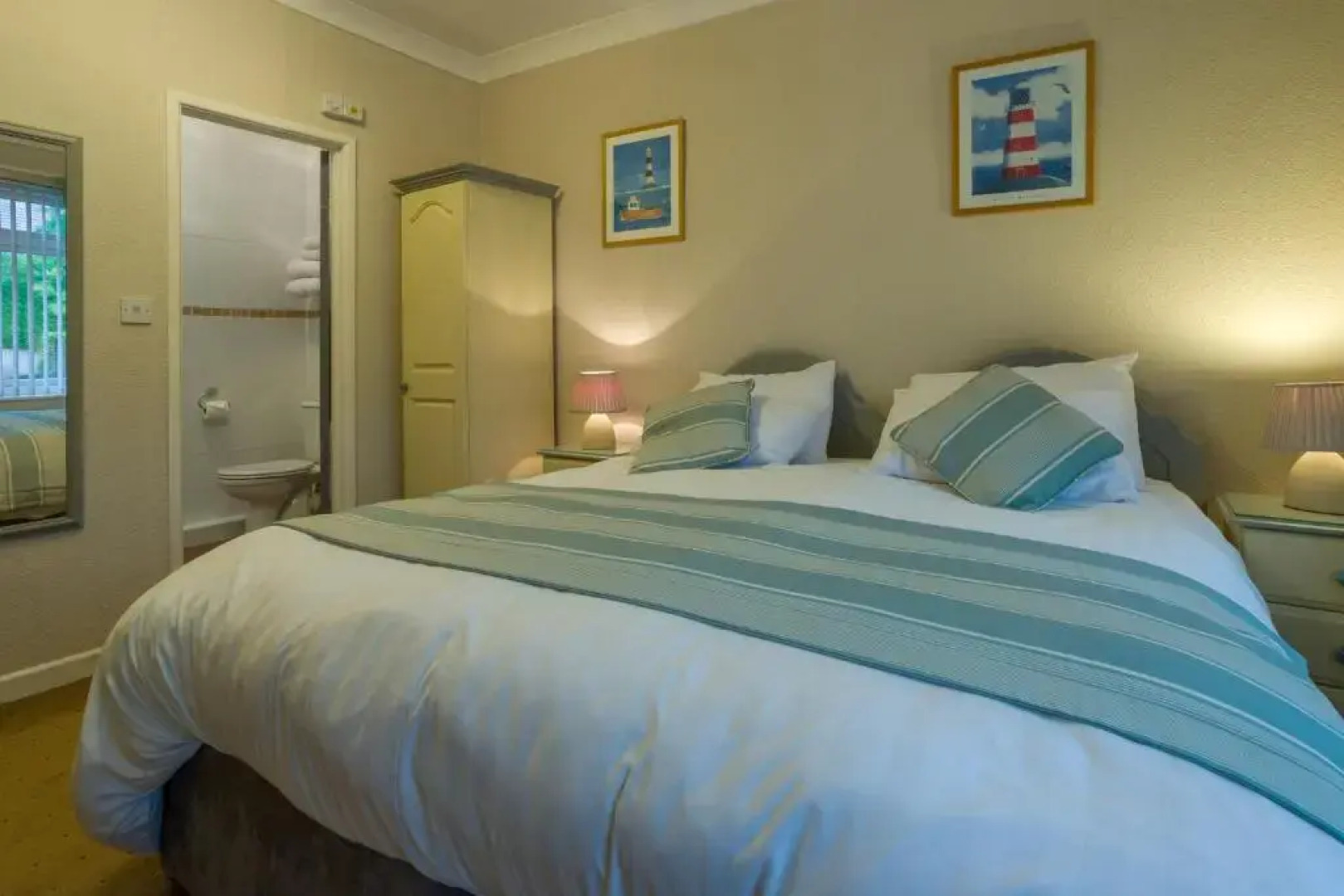 The Rosscourt - Adults only