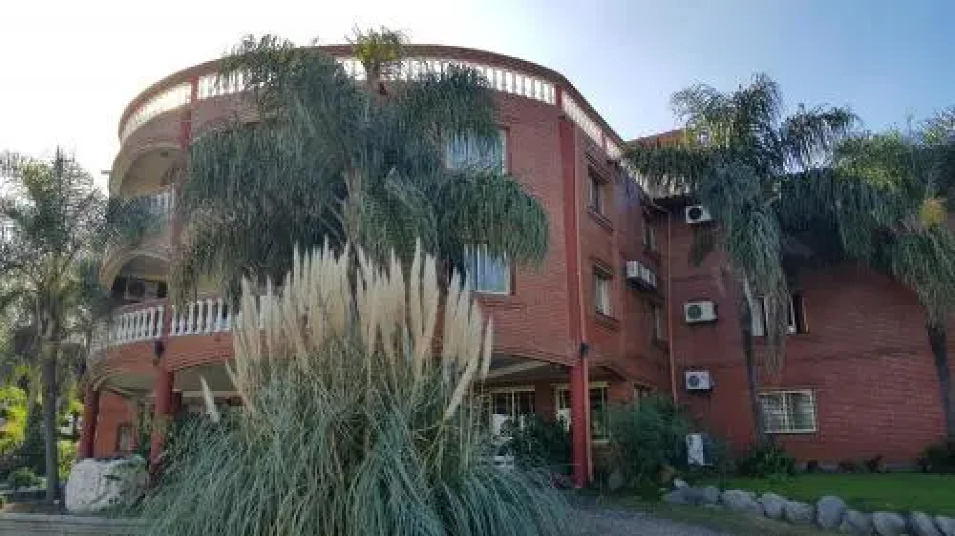 Virginia Palace Hotel & Spa