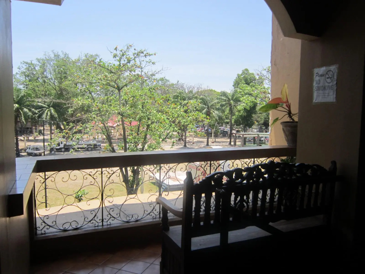 Plaza Maria Luisa Suites Inn