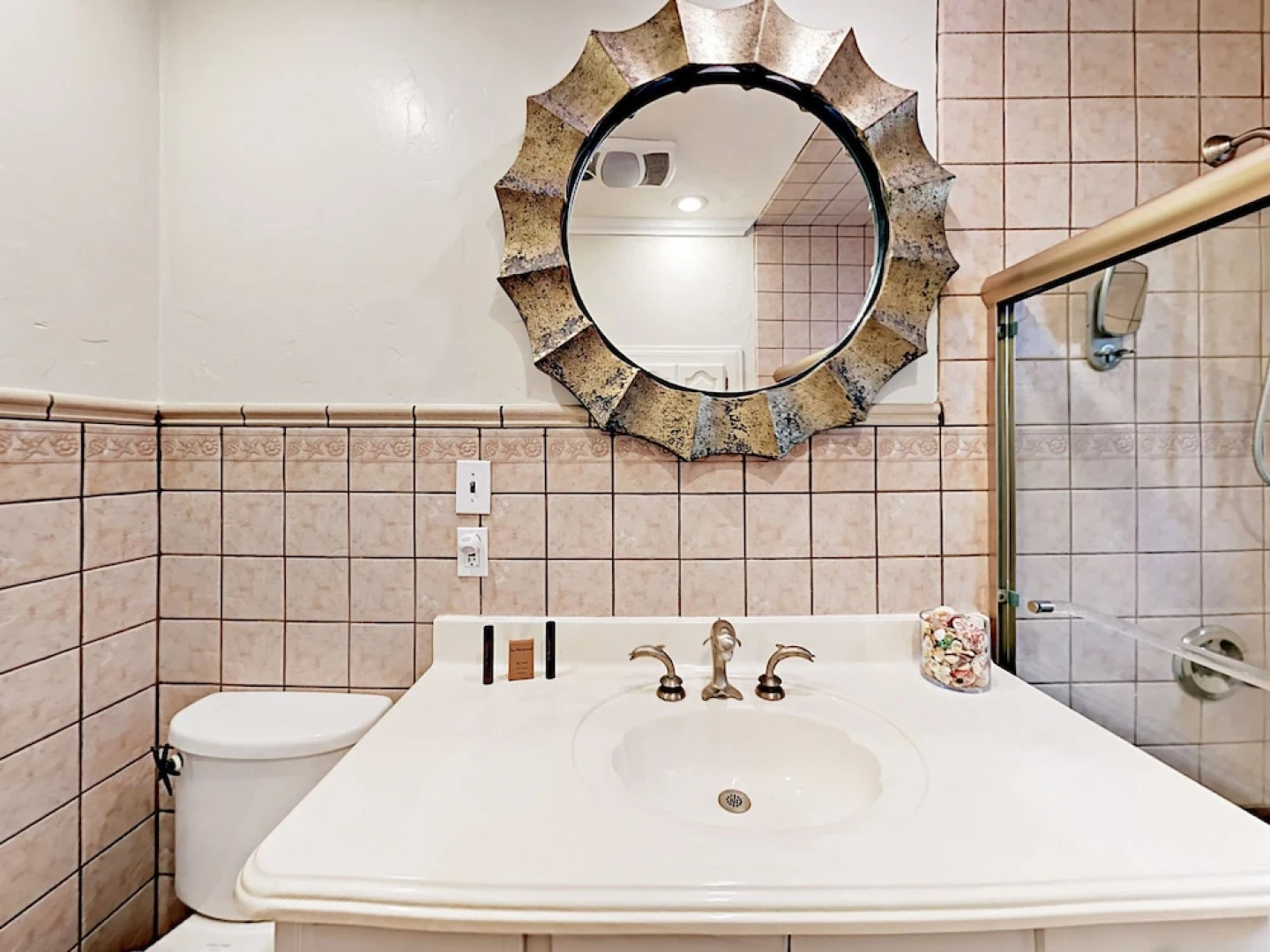 Prime Oceanfront Duplex 3 Bedrooms 1 Bathroom Duplex