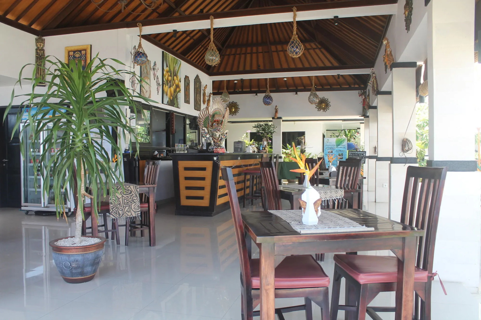 Kelapa Lovina Beach Villas