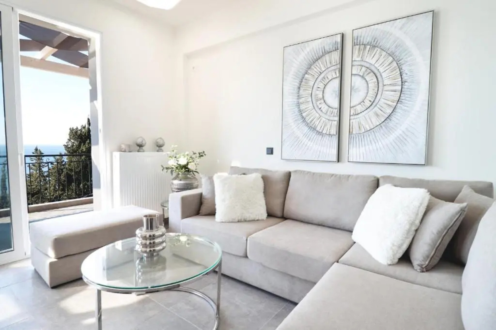 Noir Luxury Suite by CorfuEscapes