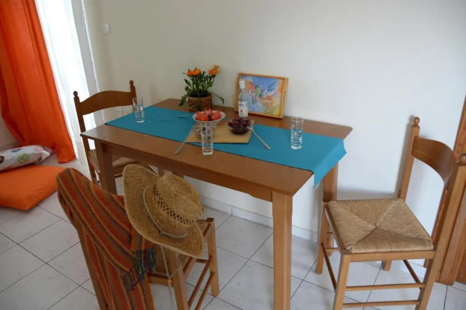 Troumpas Family Rooms & Apartments