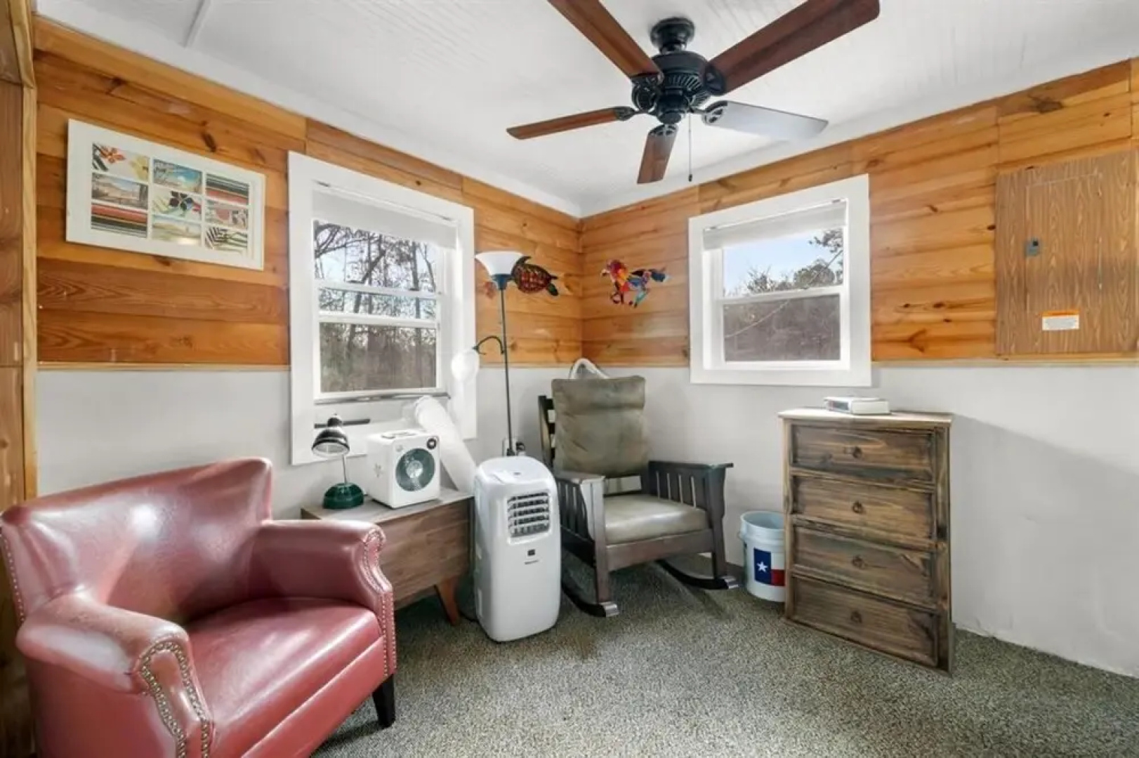Blue Bonnet's Cabin Nestled in Nature