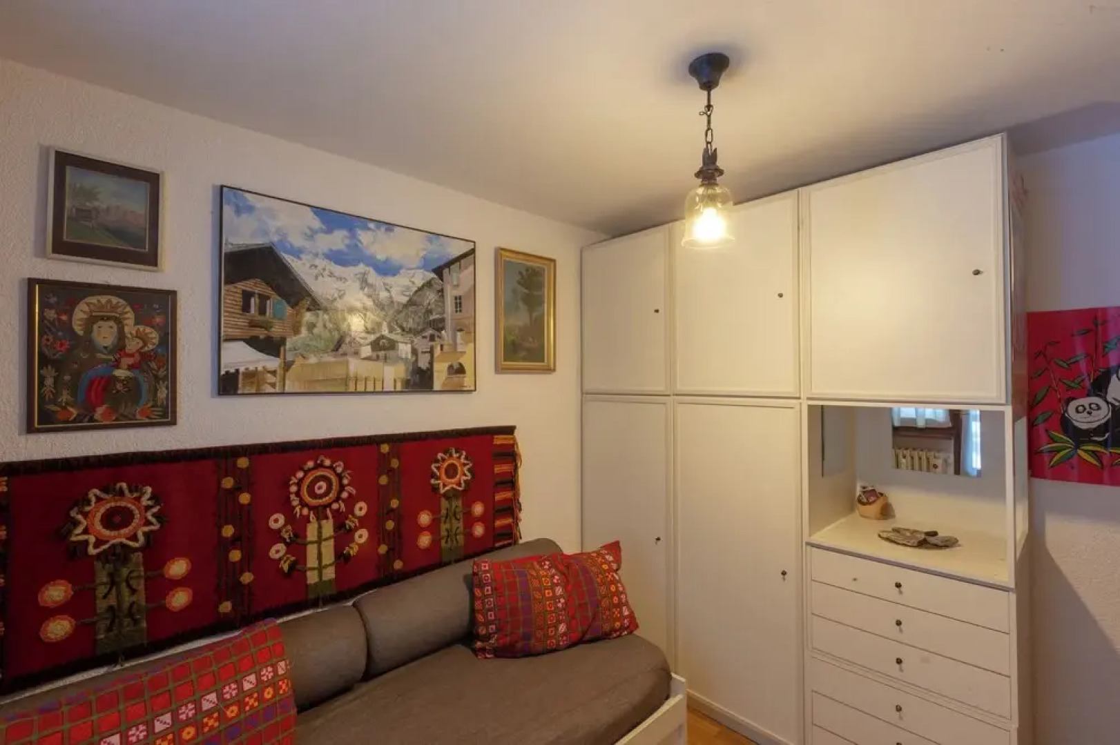 Welcoming 3BR Flat with parking in Verrand