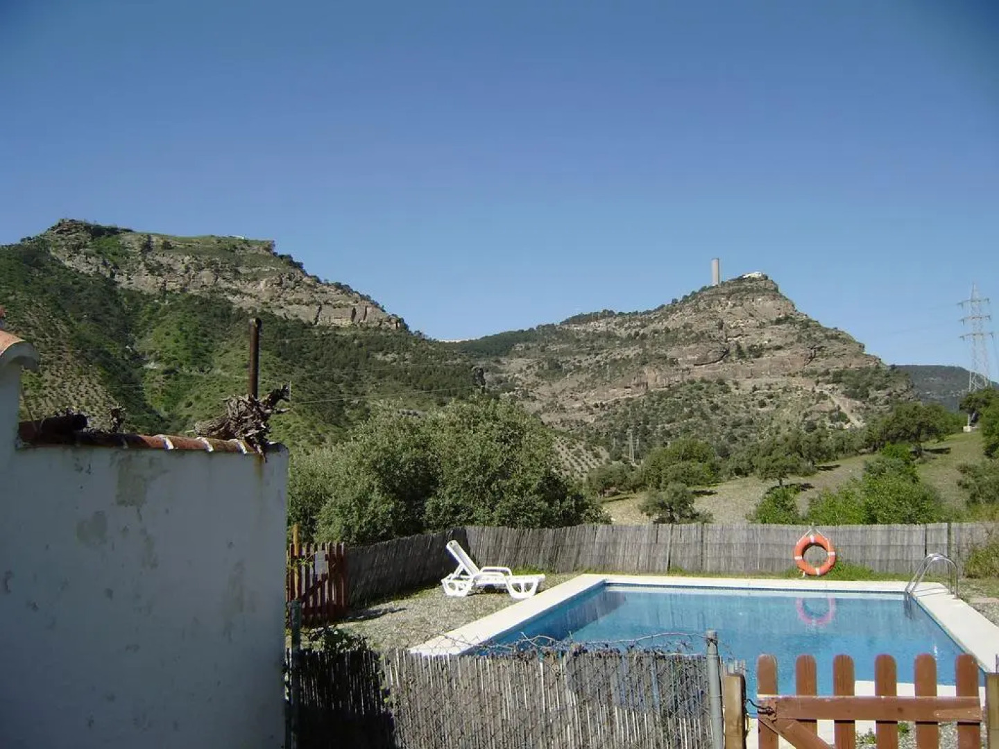 La Casita Blanca- La Almona Chica