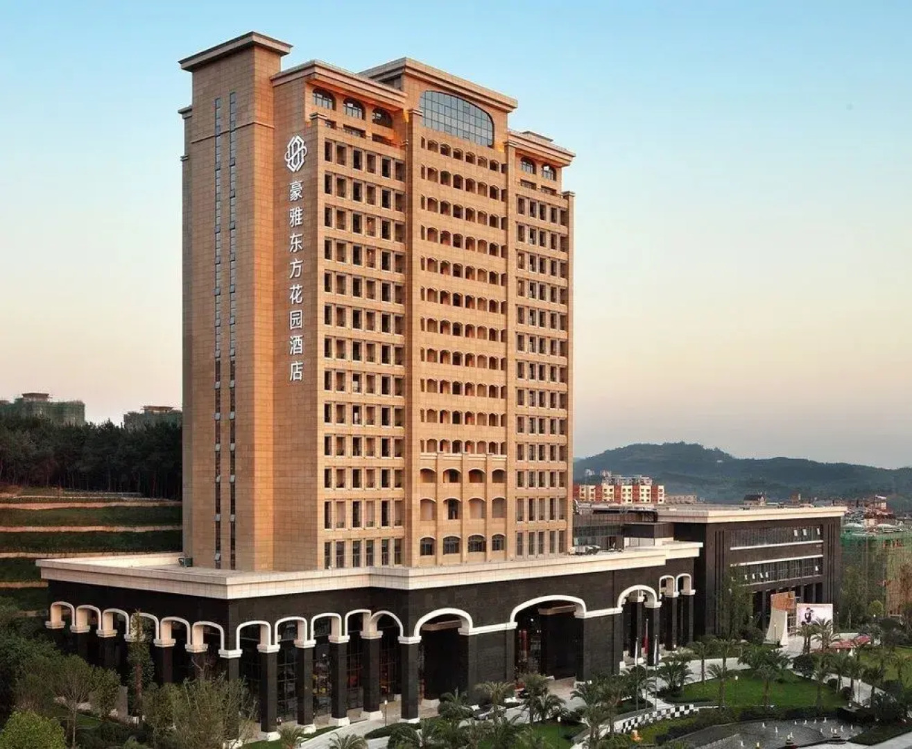 Royal Oriental Garden Hotel