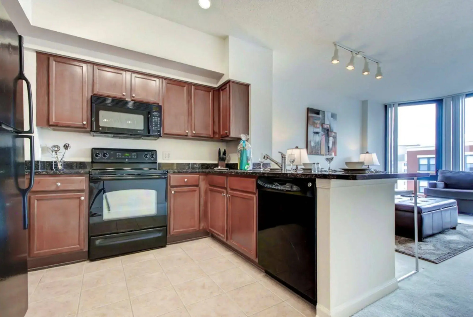 Global Luxury Suites at Thomas Circle