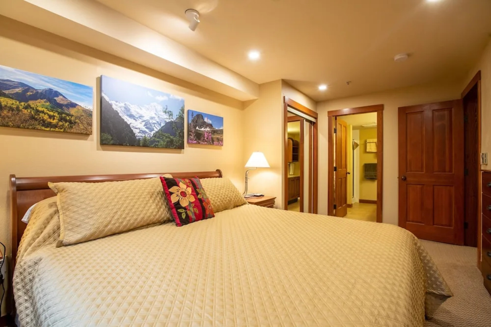 3305 - Two Bedroom Deluxe Powderhorn Lodge 2 Condo by RedAwning