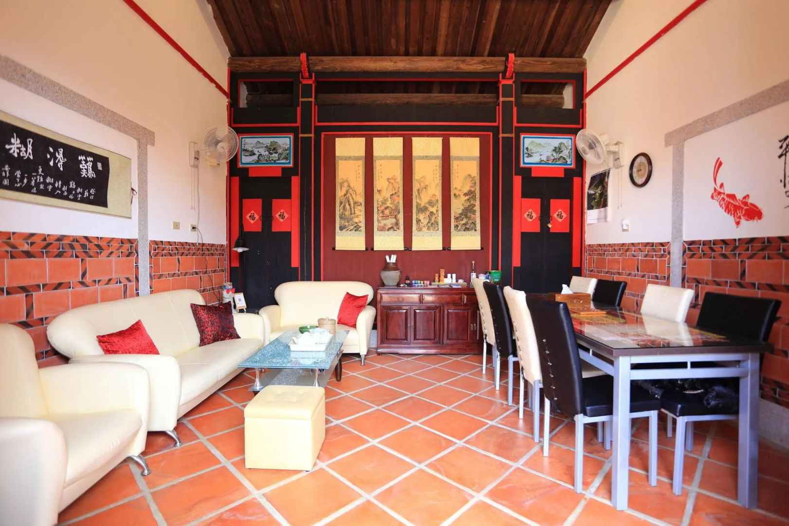 Shuang Li House