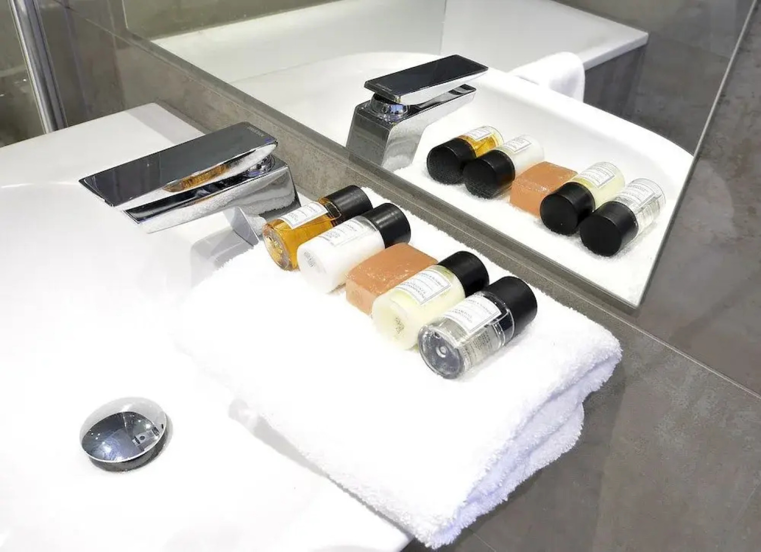 Roomspace Apartments -Kirk Court