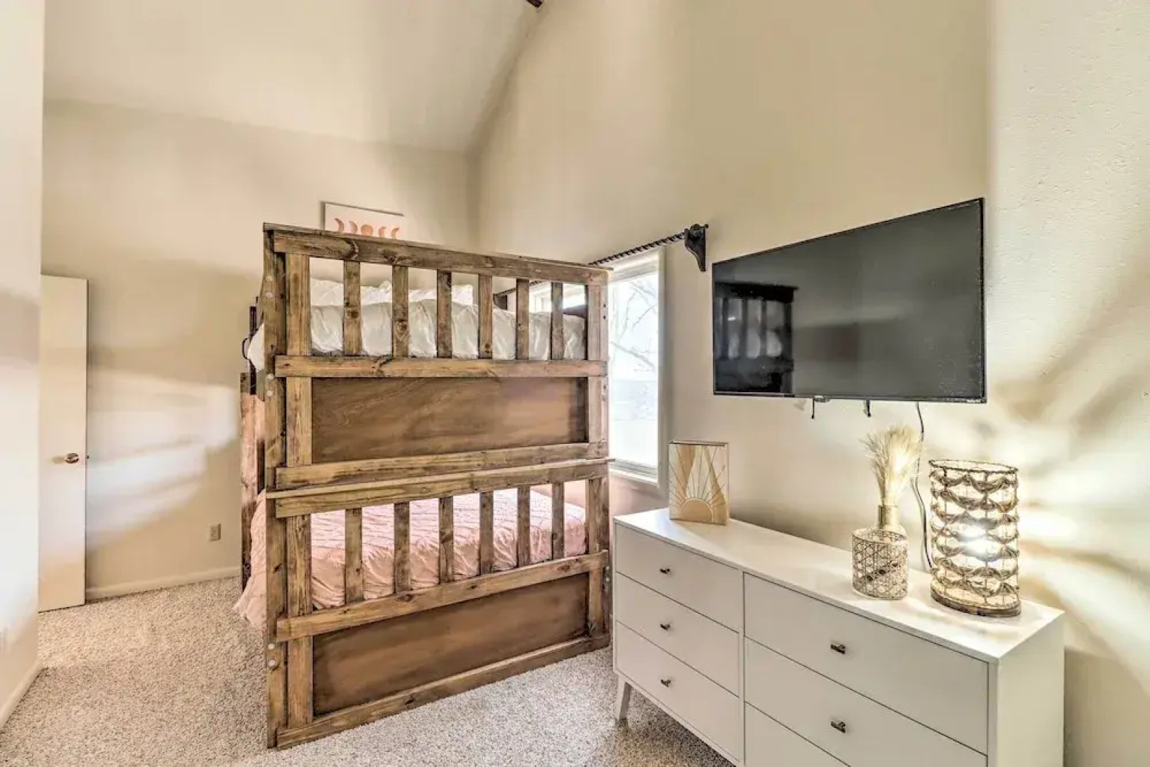 Eureka Springs Gem: 2 Decks, Mtn + Lake Views