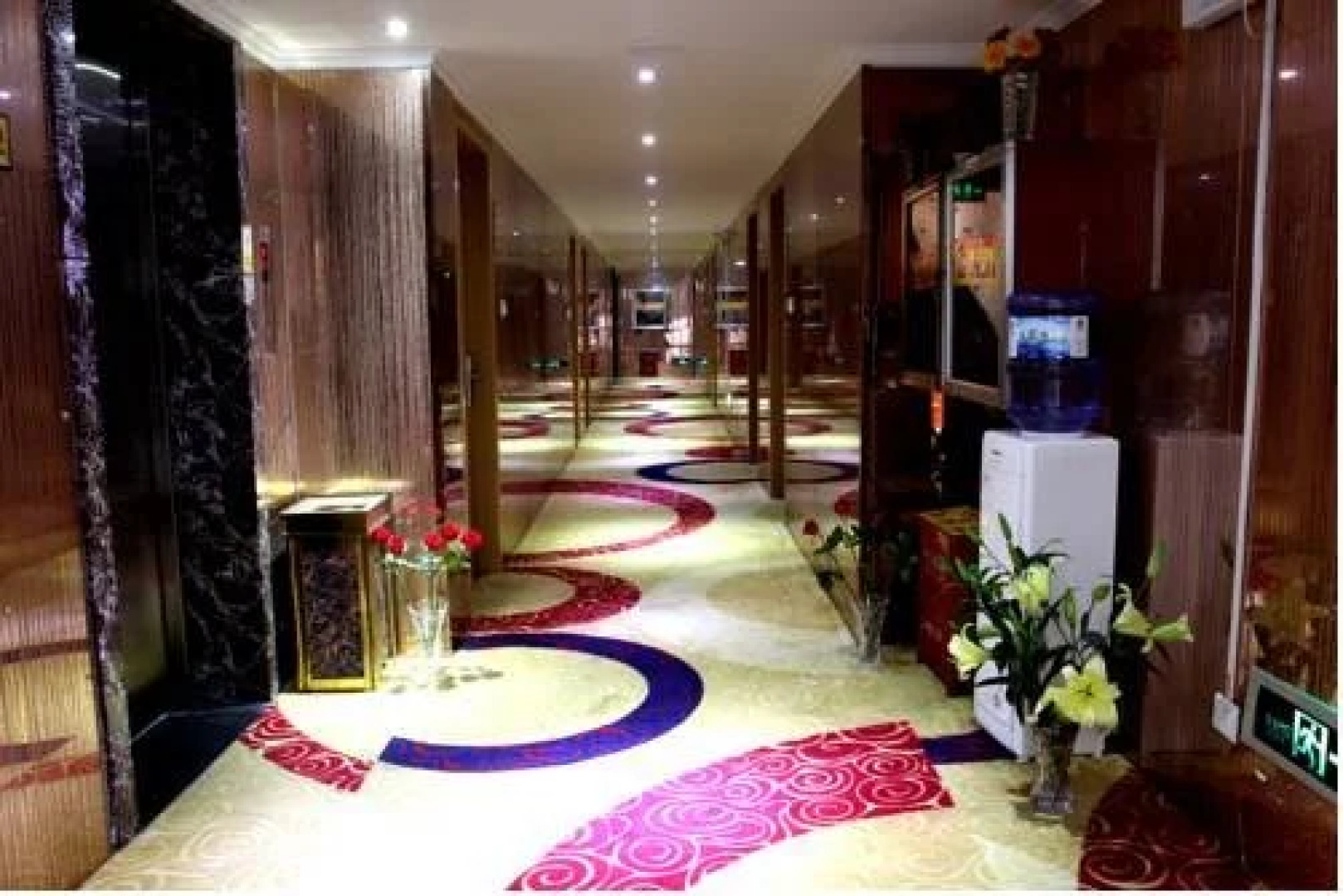 Yiwu Guoheng Hotel