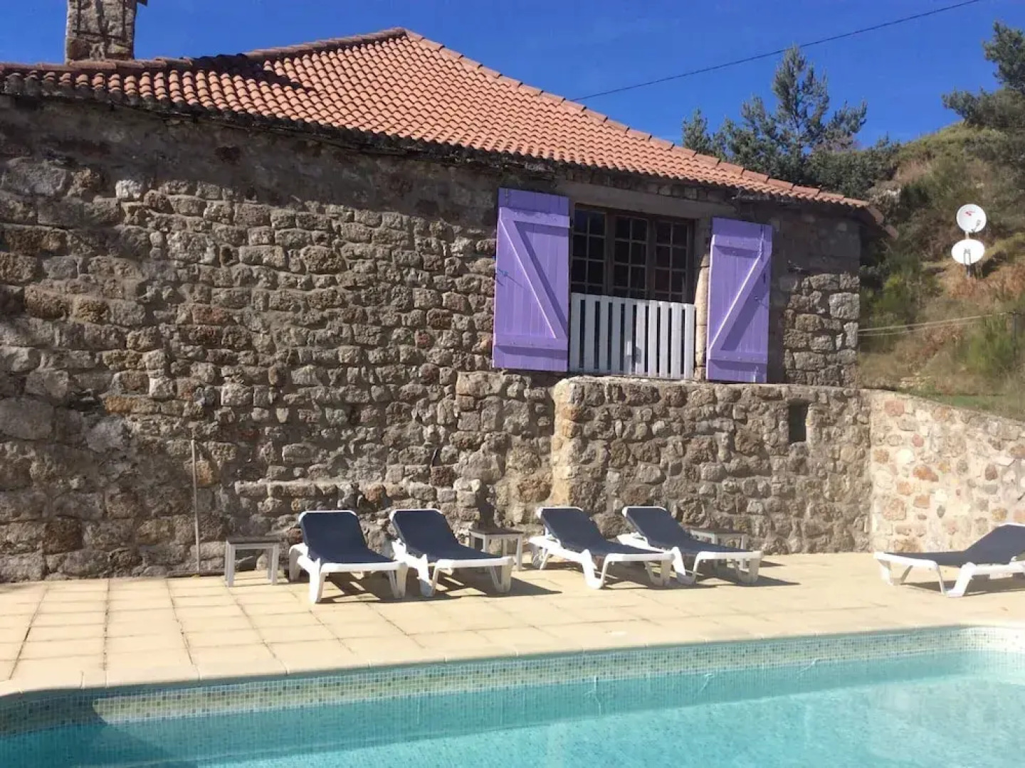 Charming Farmhouse in Cros-de-georand With Swimming Pool