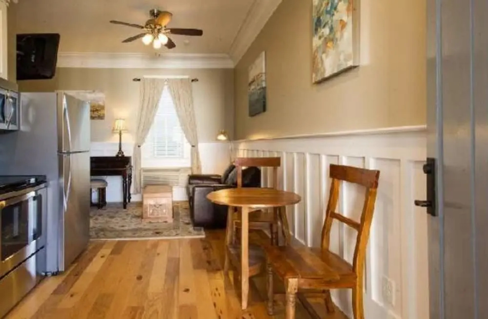 The Palmetto House Inn