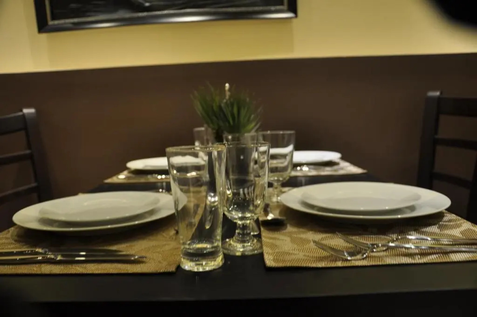 Al Bustan Crown Hotel 2