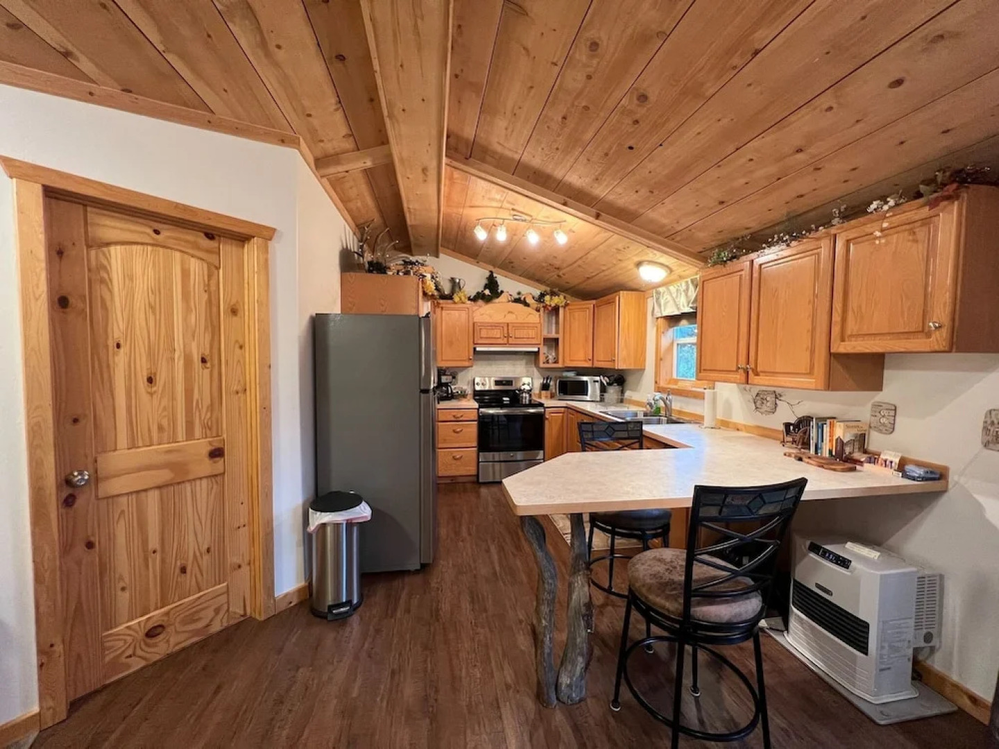 Blue Spruce Apartment