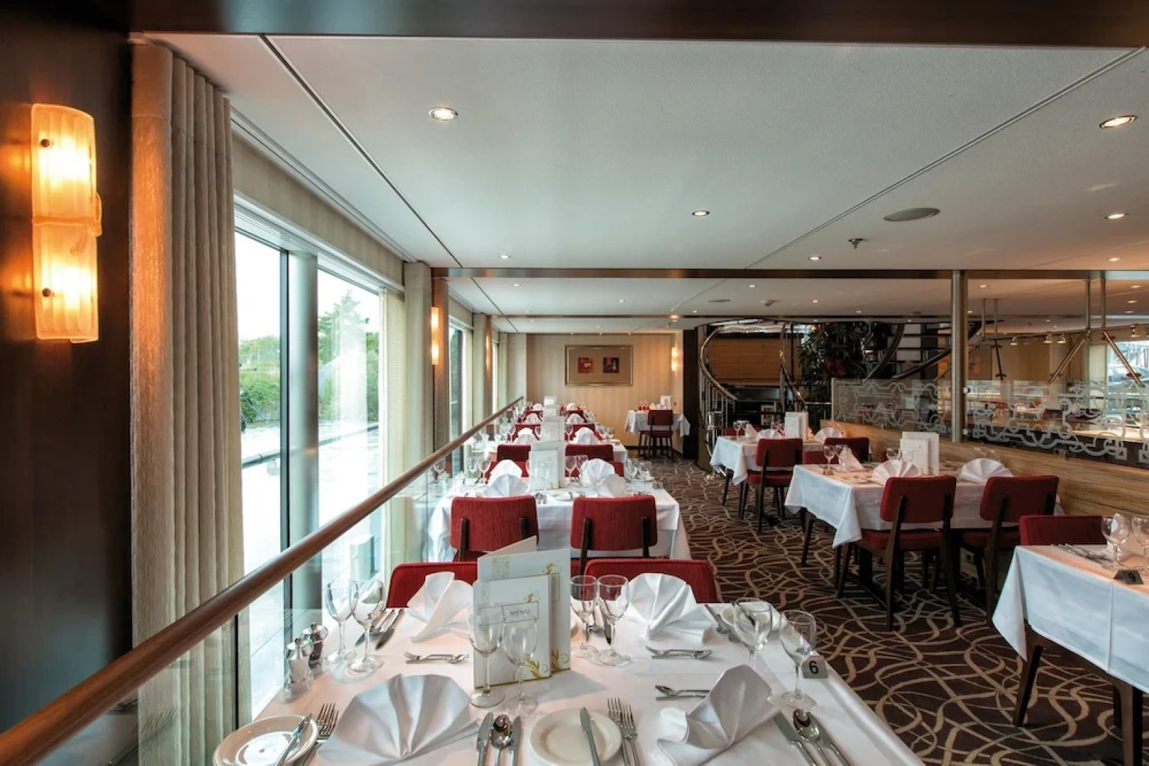 Crossgates Hotelship 3 Star - Osthafen - Frankfurt