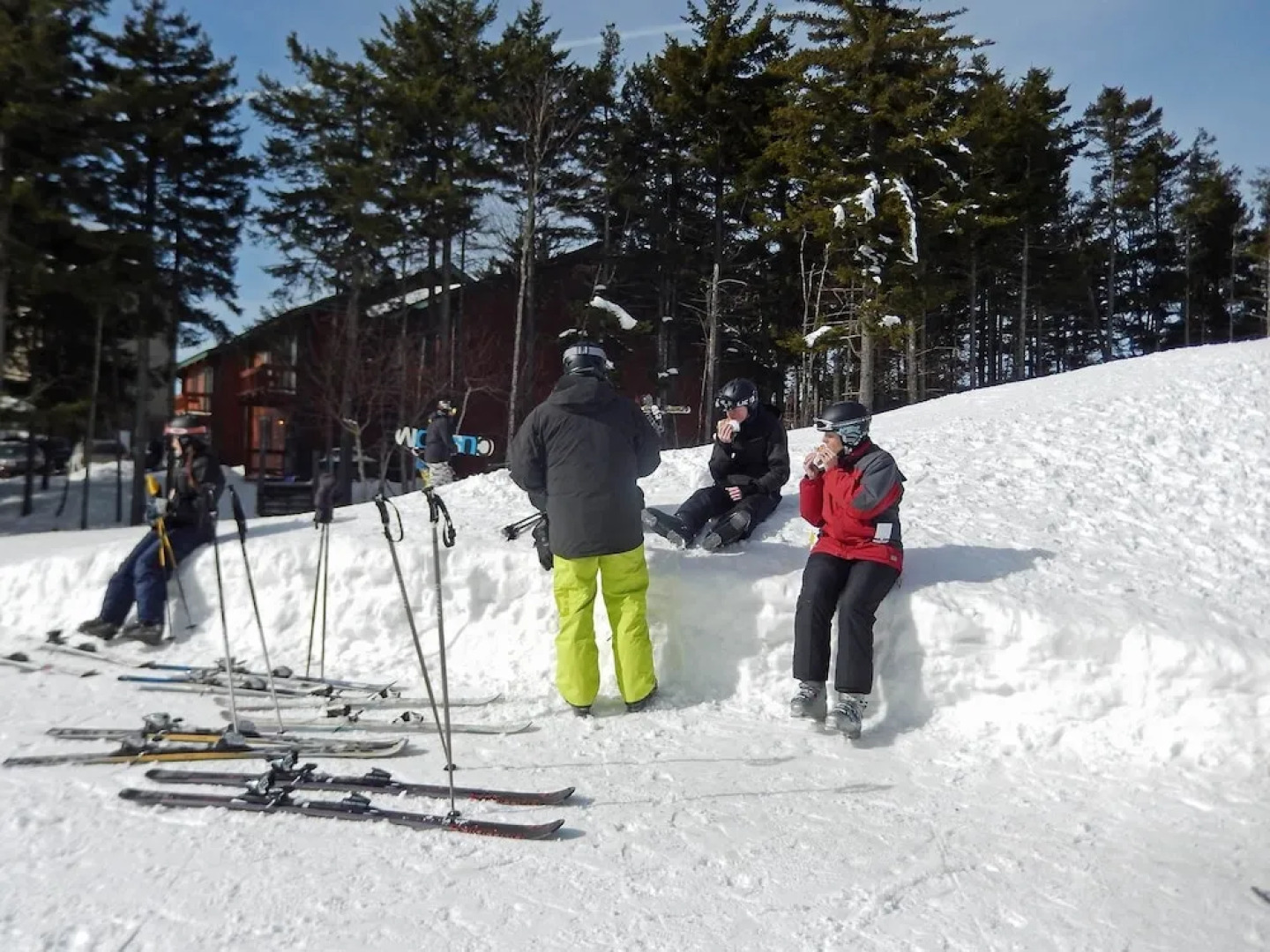 3 Br: Powder Monkey 3