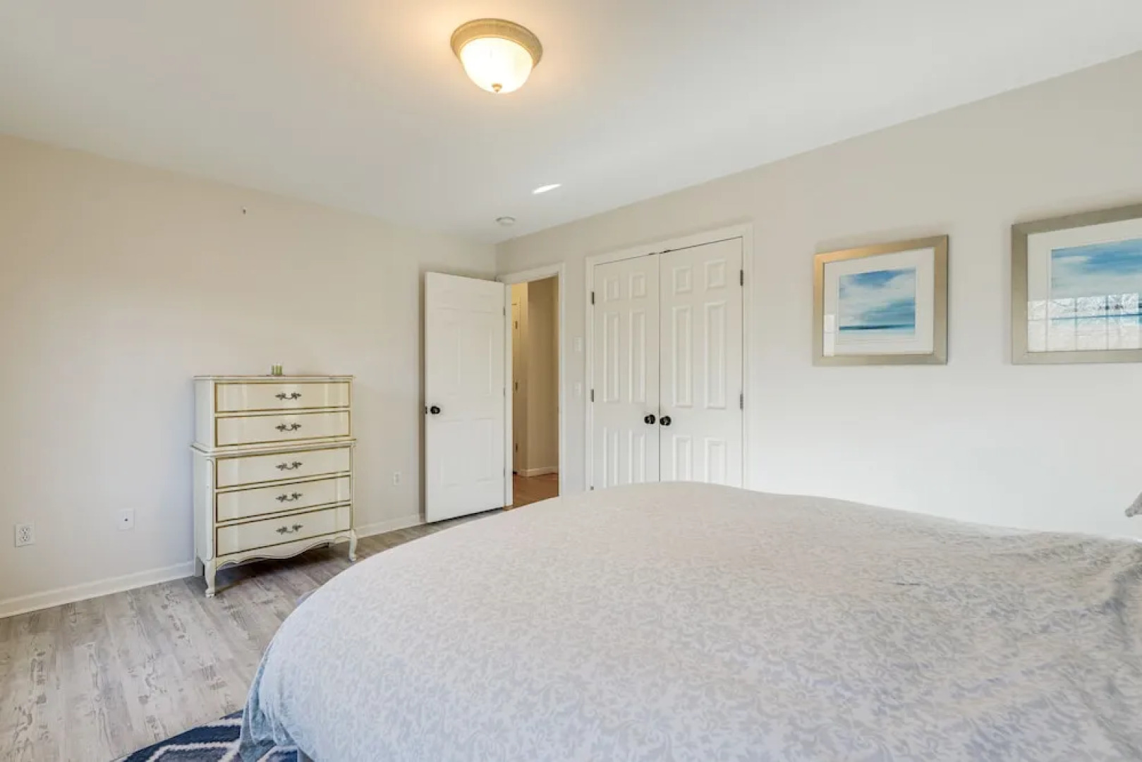 Mystic Retreat w/ Patio & Grill: Walk to River!