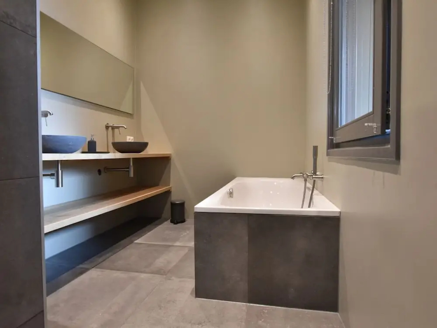 Dwingeloo Farmhouse Retreat