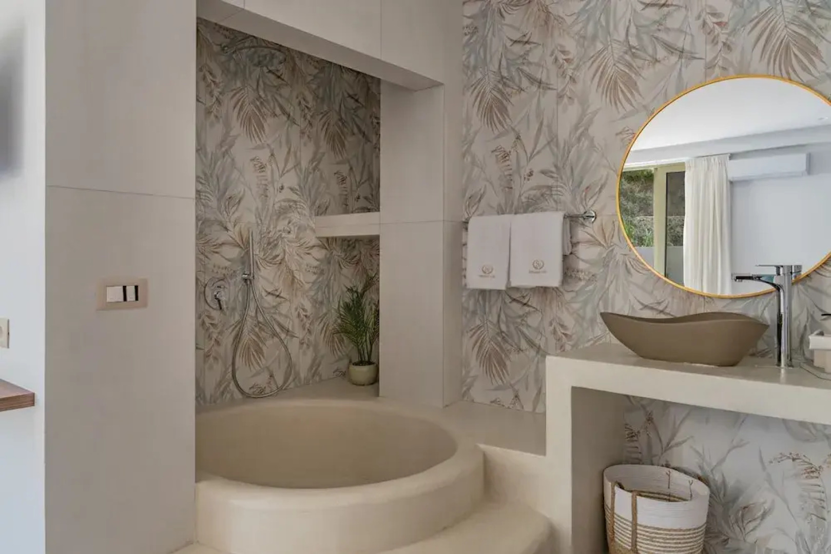 Luxurious Villa Selestine - With Private Pool